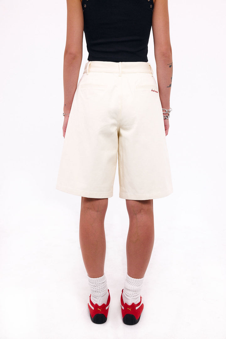 Loud Minds Good Riddance Shorts in beige heavyweight cotton, low-waisted bermuda, fabric detail
